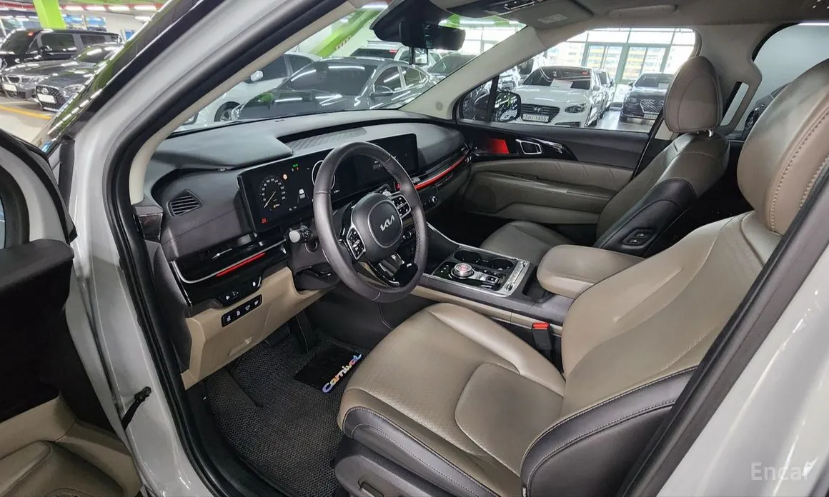 Фото 10 - Kia Carnival