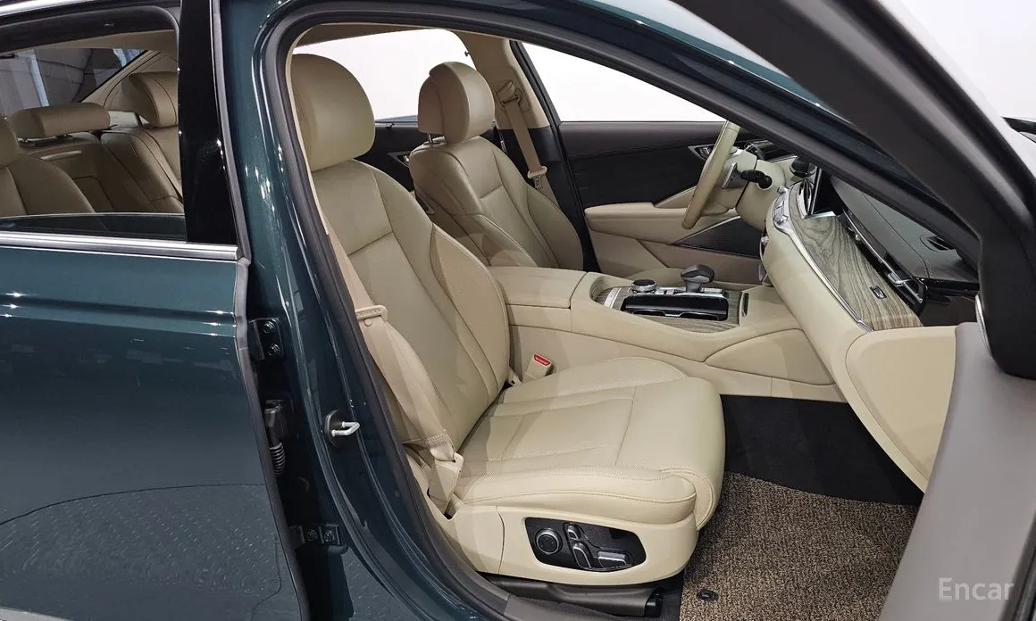 Фото 10 - Kia K9