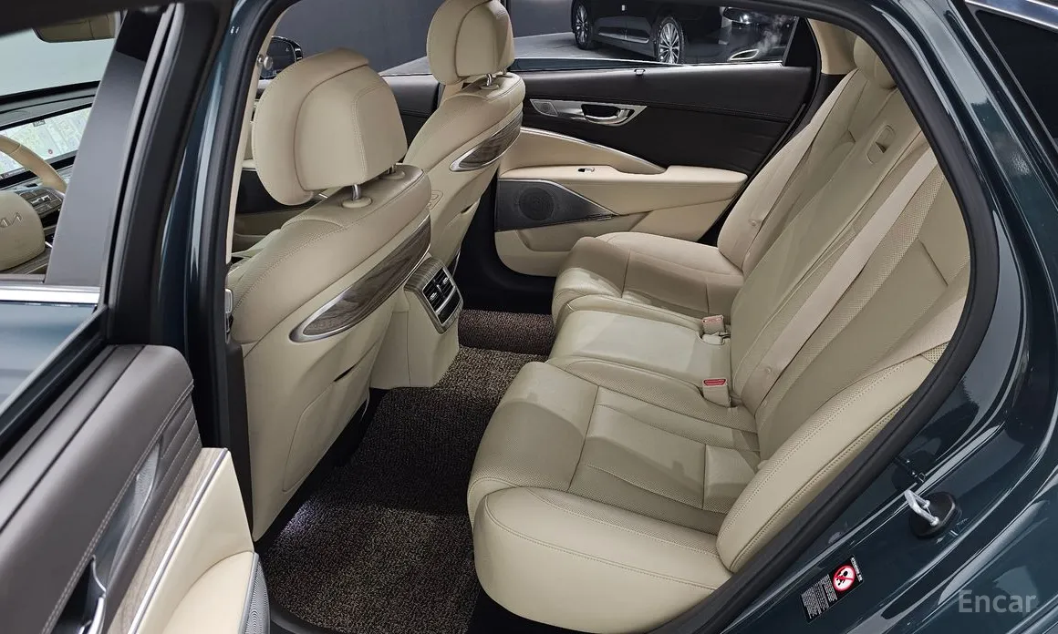 Фото 12 - Kia K9