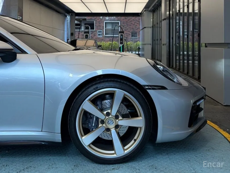 Фото 6 - Porsche 911