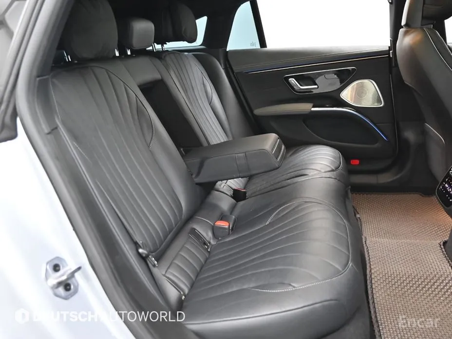 Фото 12 - Mercedes-Benz EQS