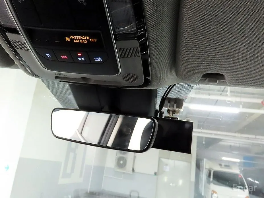 Фото 16 - Hyundai Santa Fe