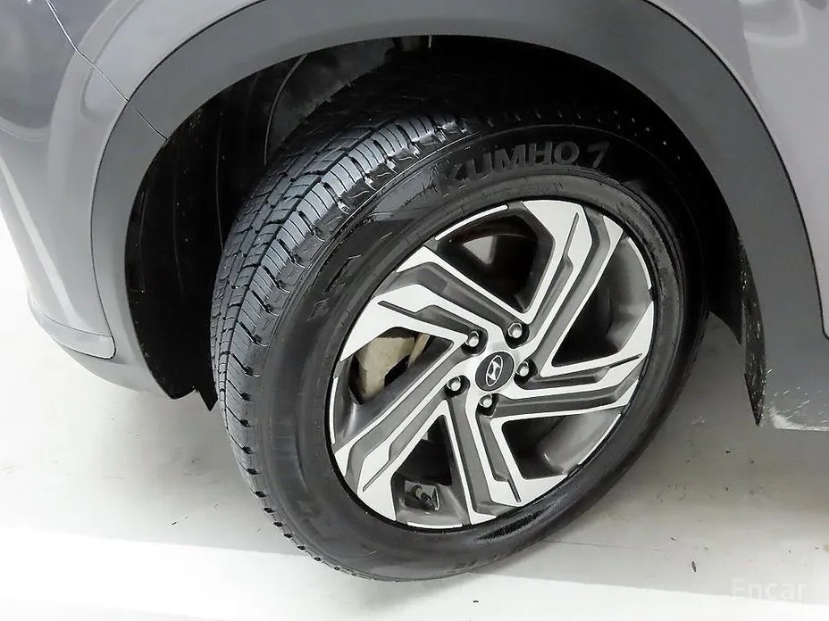 Фото 19 - Hyundai Santa Fe