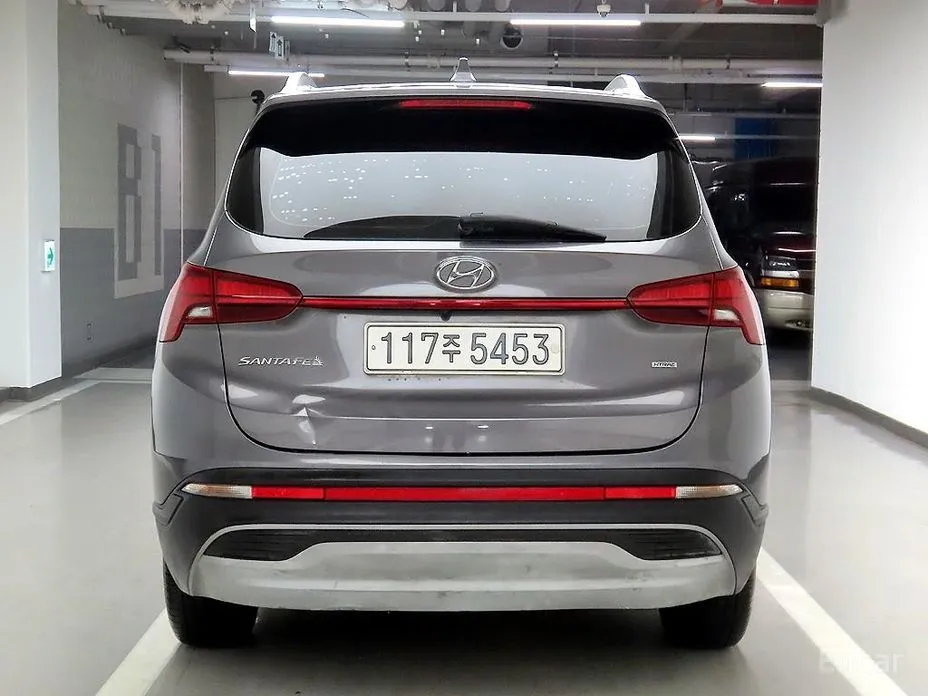 Фото 3 - Hyundai Santa Fe