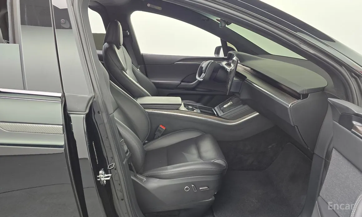 Фото 11 - Tesla Model X