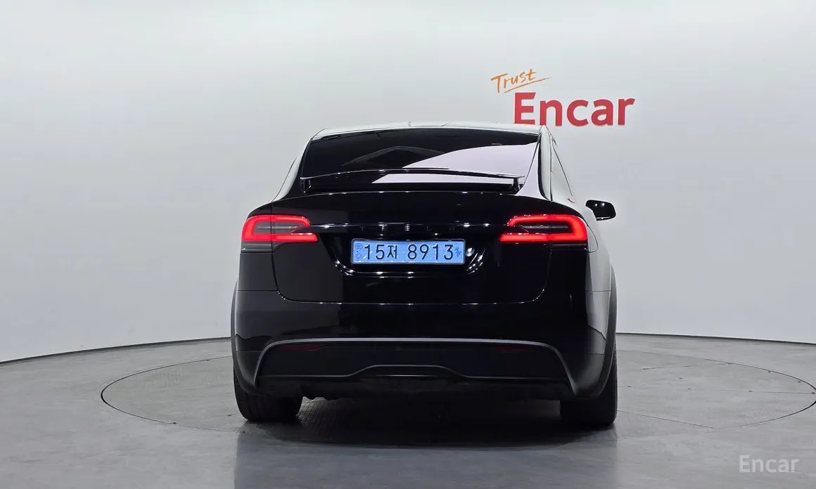 Фото 4 - Tesla Model X