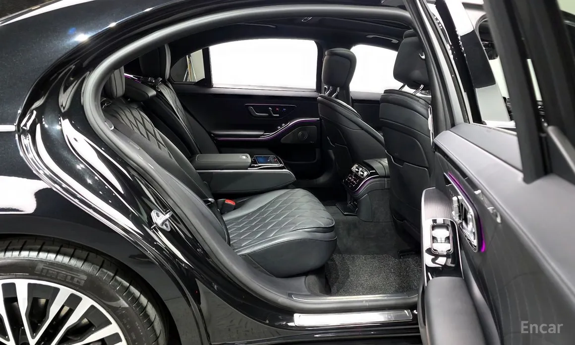 Фото 12 - Mercedes-Benz S-Class