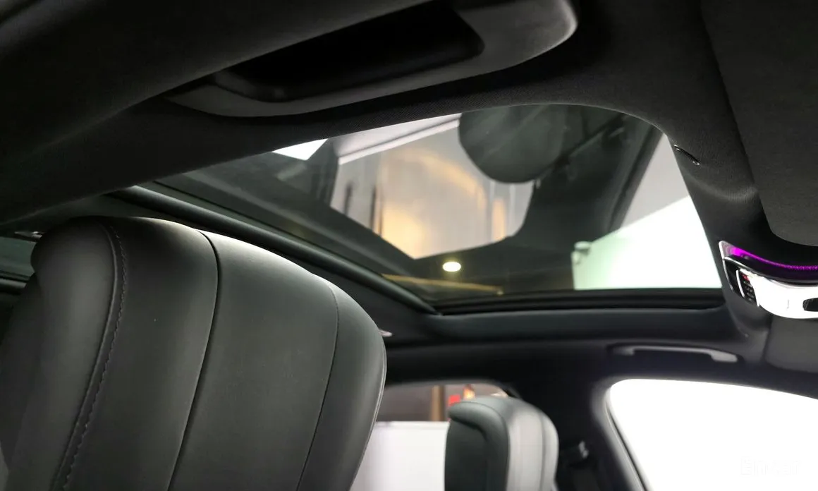 Фото 18 - Mercedes-Benz S-Class