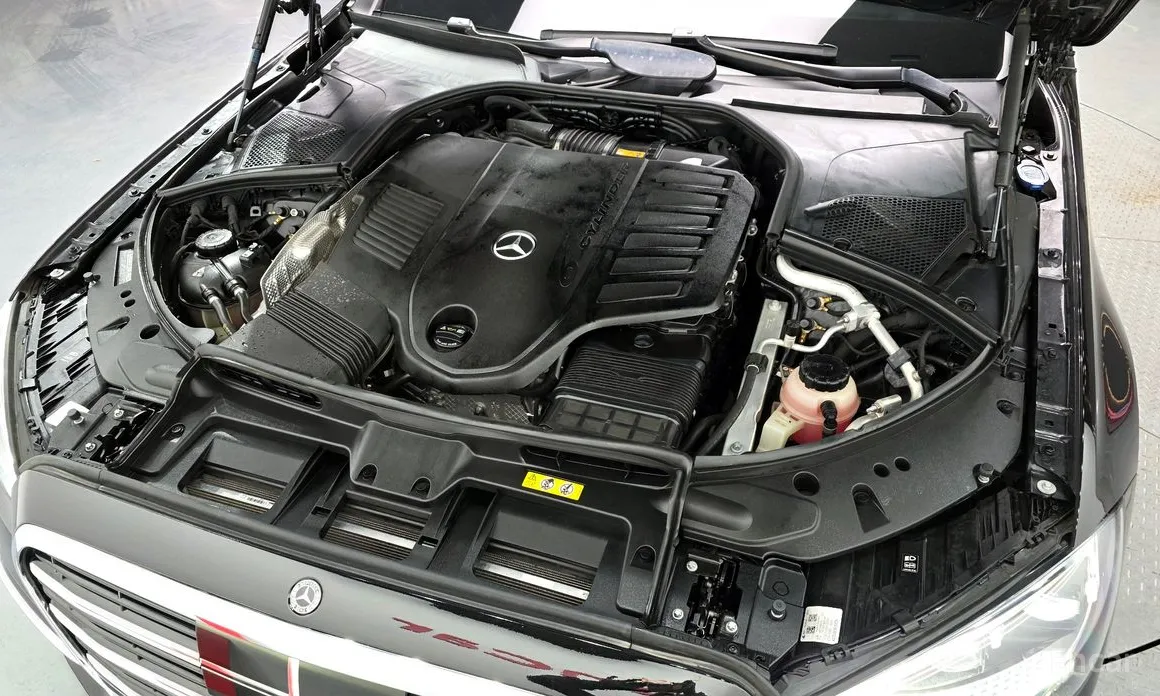 Фото 6 - Mercedes-Benz S-Class