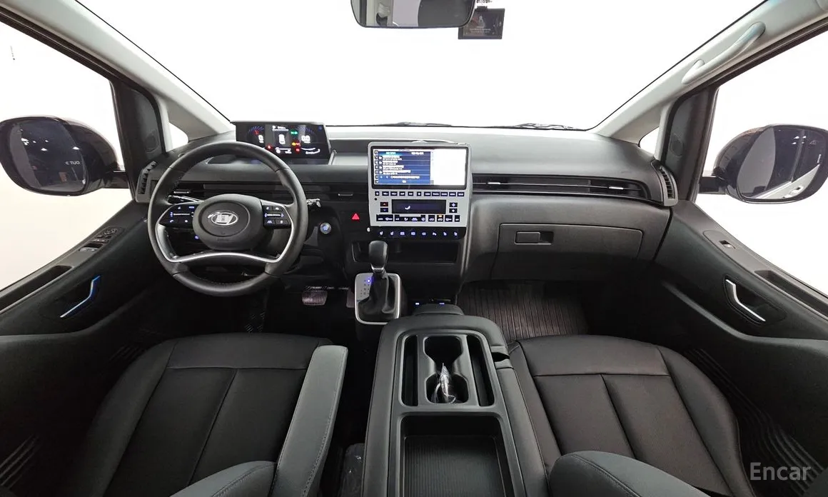 Фото 7 - Hyundai Staria