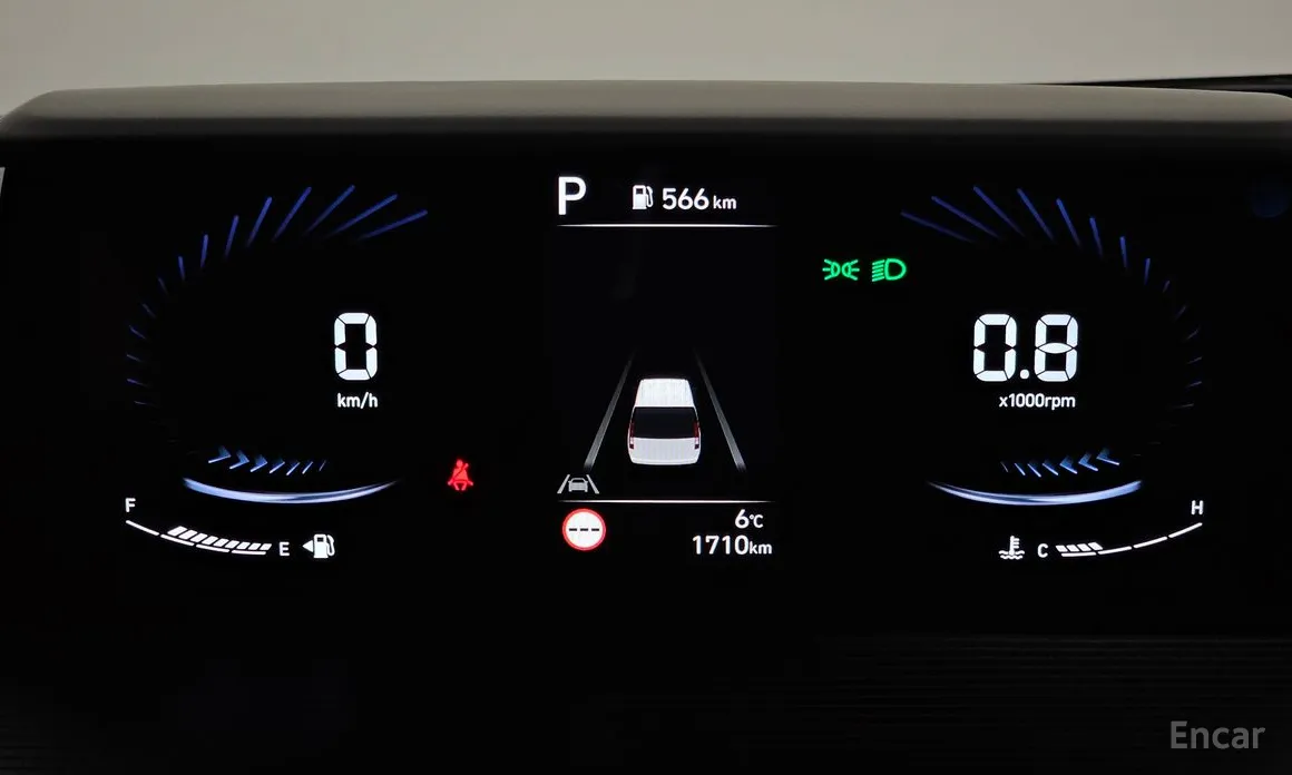 Фото 8 - Hyundai Staria