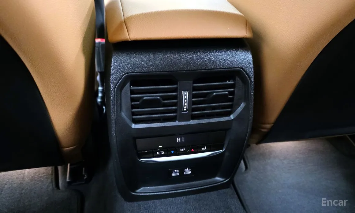 Photo 18 - BMW 3 Series