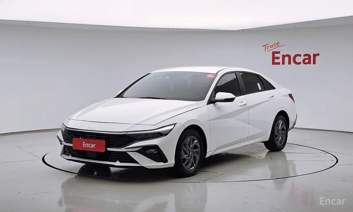 Фото 1 - Hyundai Avante