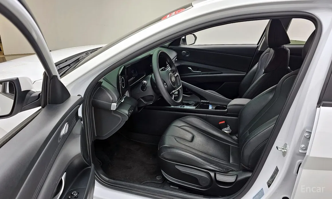 Фото 10 - Hyundai Avante