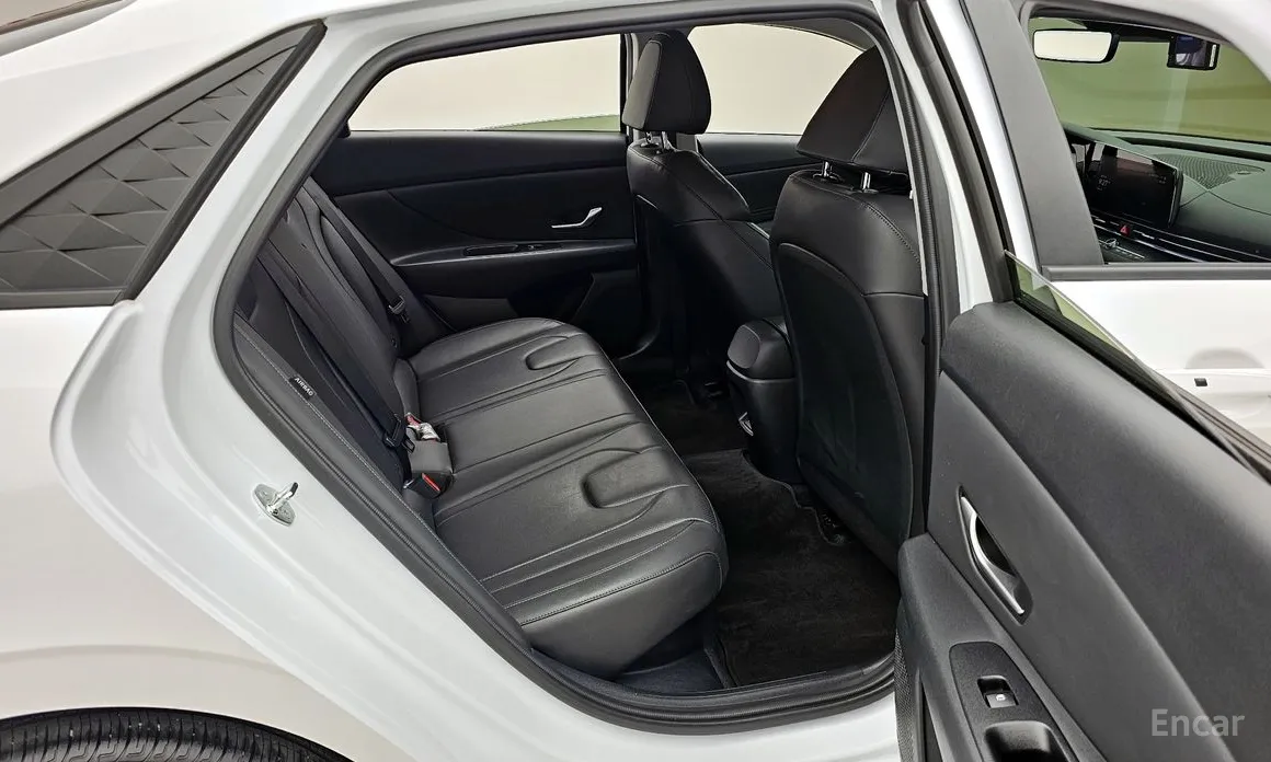 Фото 12 - Hyundai Avante