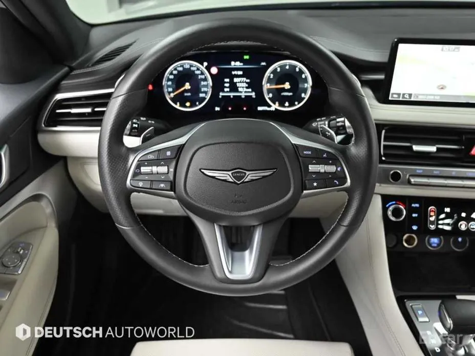 Фото 13 - Genesis G70