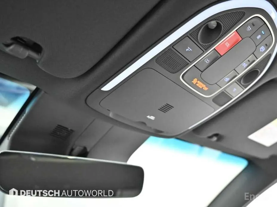 Фото 18 - Genesis G70