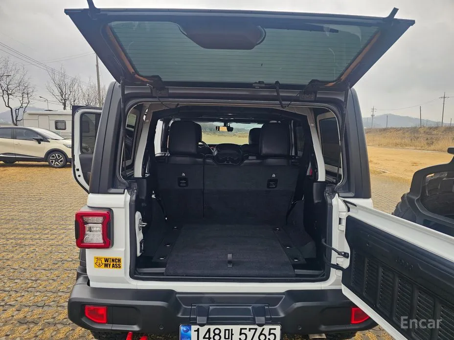 Фото 11 - Jeep Wrangler