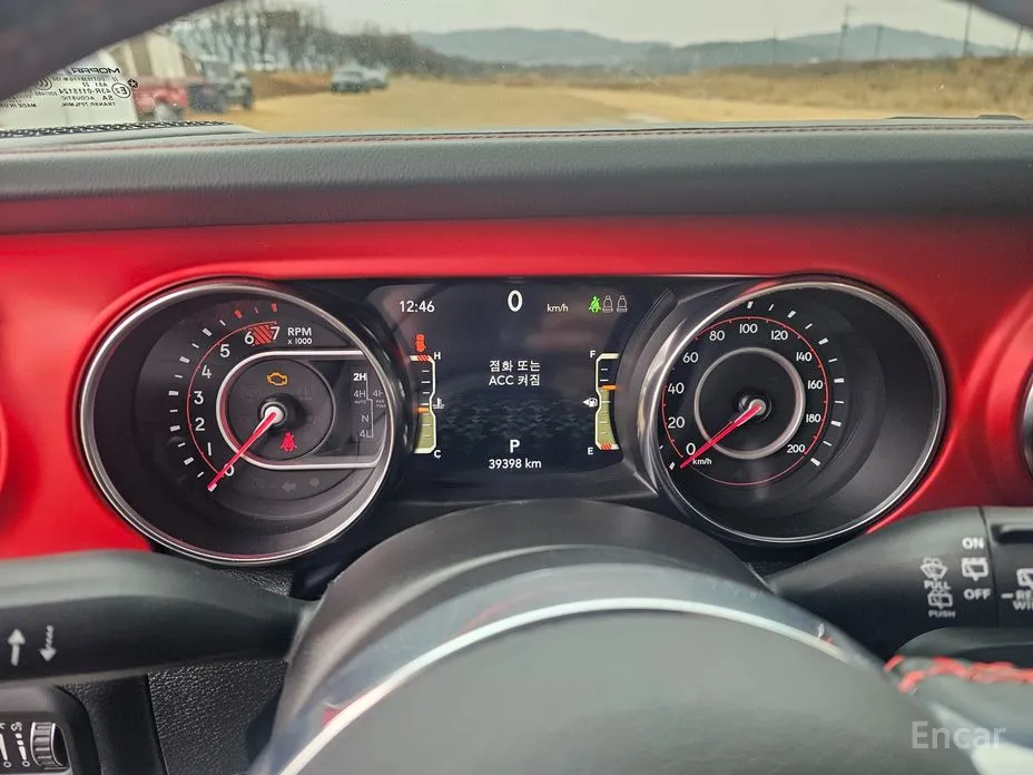 Фото 15 - Jeep Wrangler