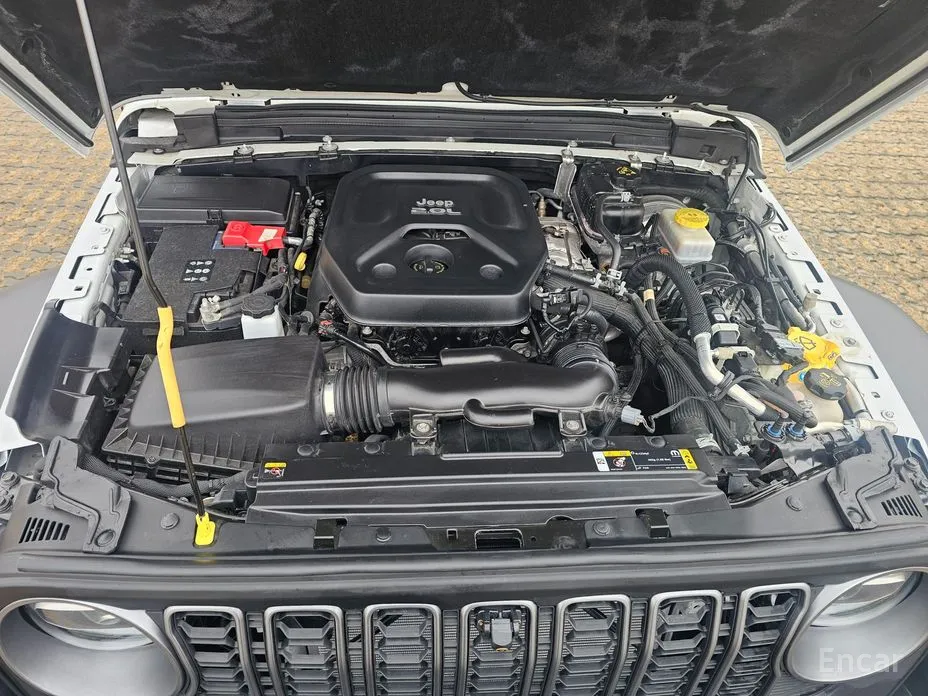 Фото 18 - Jeep Wrangler