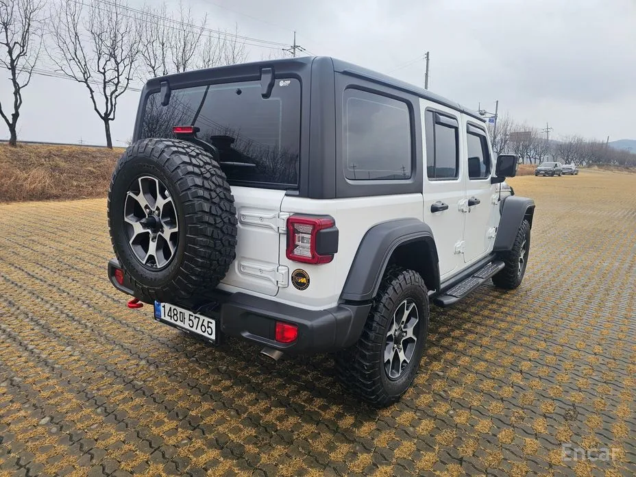 Фото 5 - Jeep Wrangler