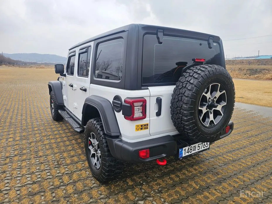 Фото 7 - Jeep Wrangler