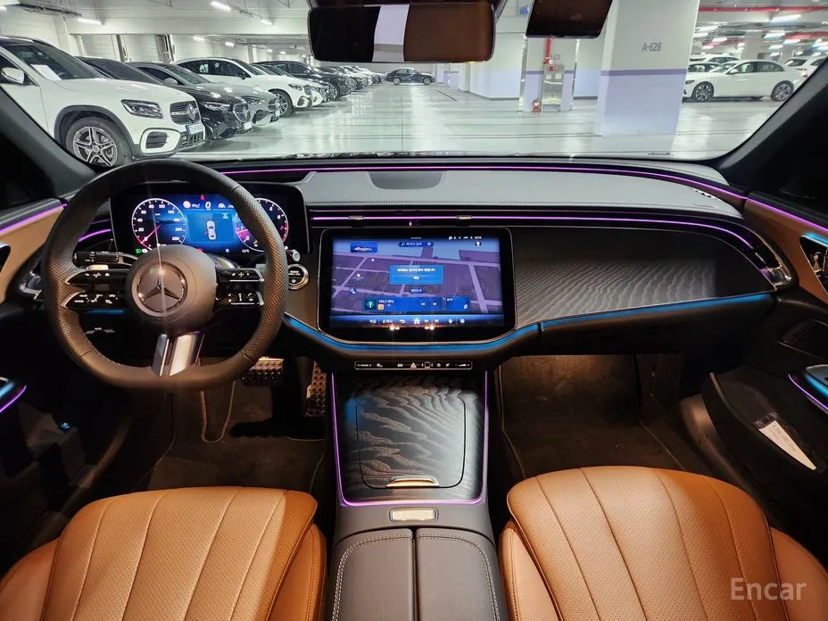 Photo 15 - Mercedes-Benz E-Class