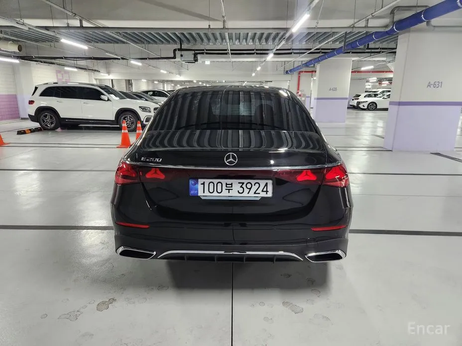 Photo 6 - Mercedes-Benz E-Class