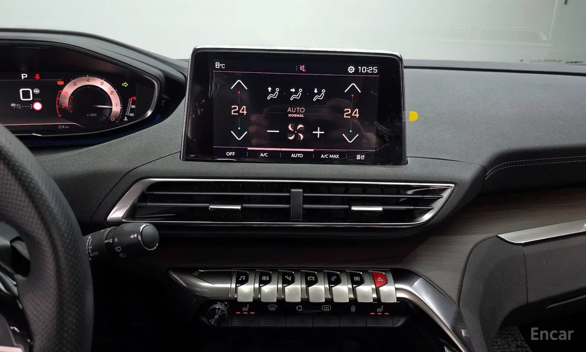 Фото 14 - Peugeot 5008