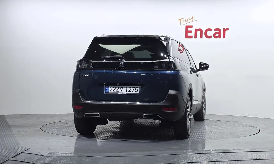 Фото 4 - Peugeot 5008