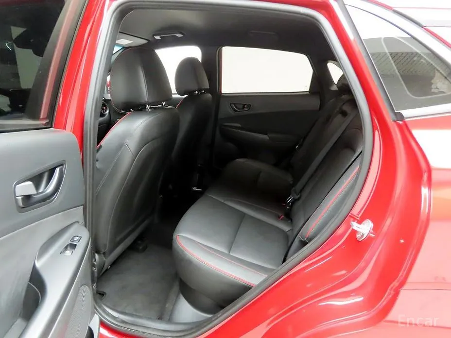 Фото 13 - Hyundai Kona