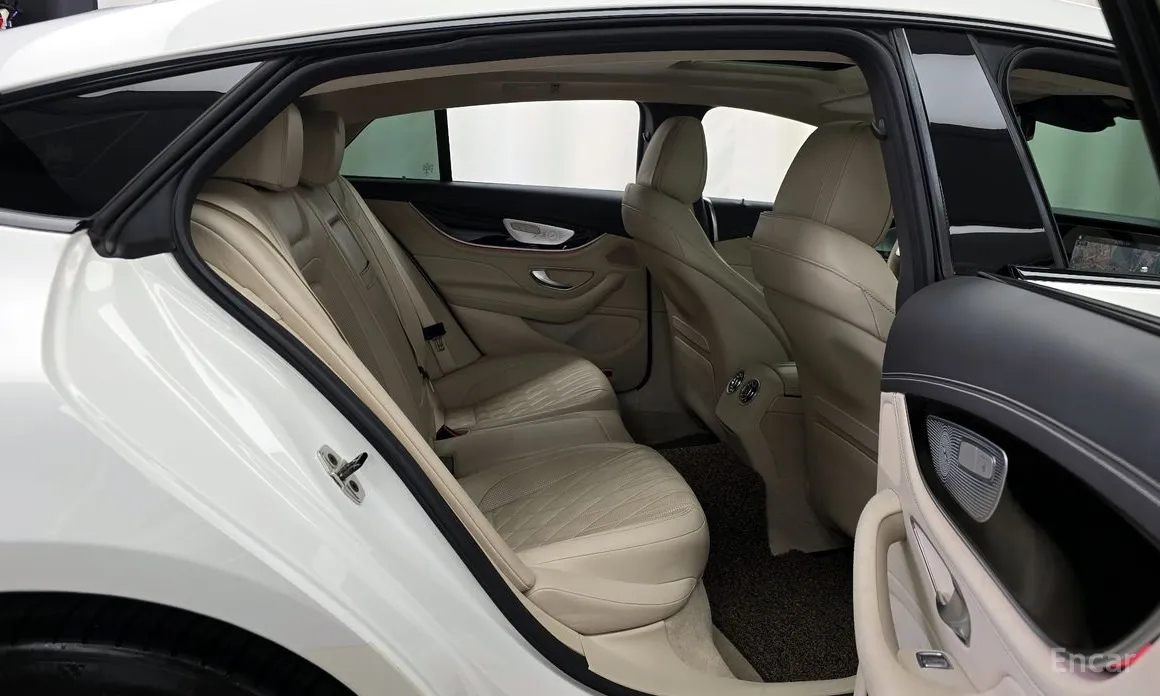 Фото 12 - Mercedes-Benz AMG GT