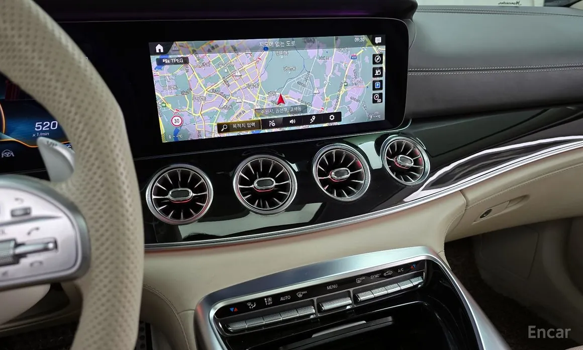 Фото 14 - Mercedes-Benz AMG GT