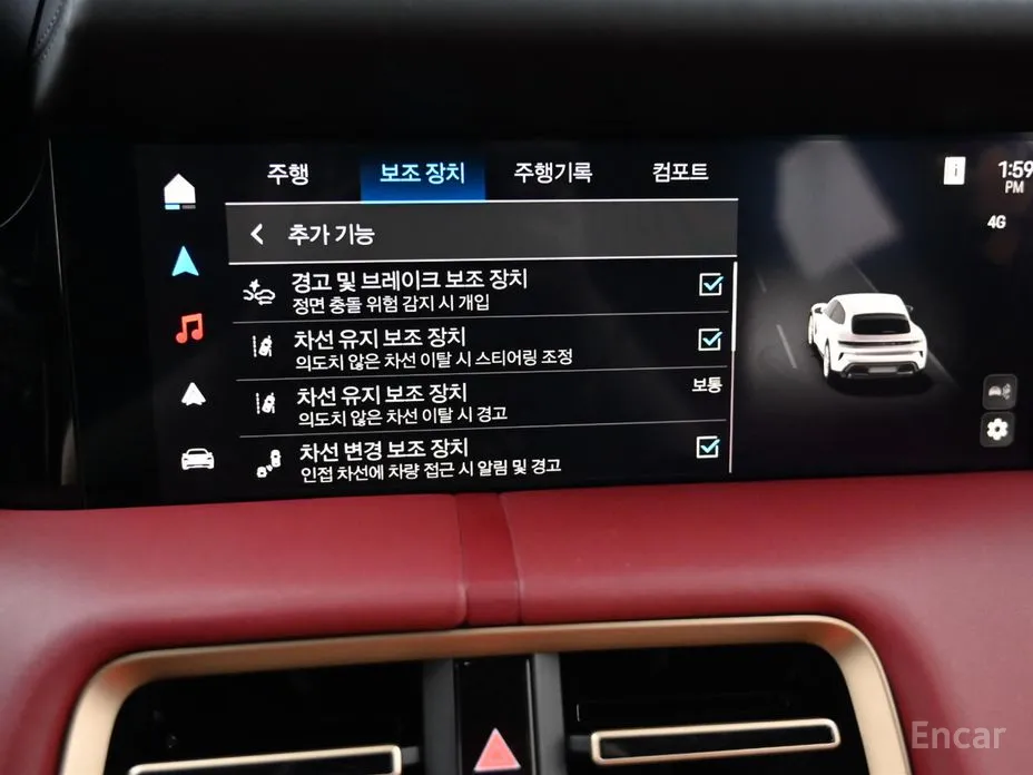 Фото 16 - Porsche Taycan