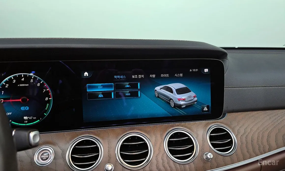 Фото 15 - Mercedes-Benz E-Class