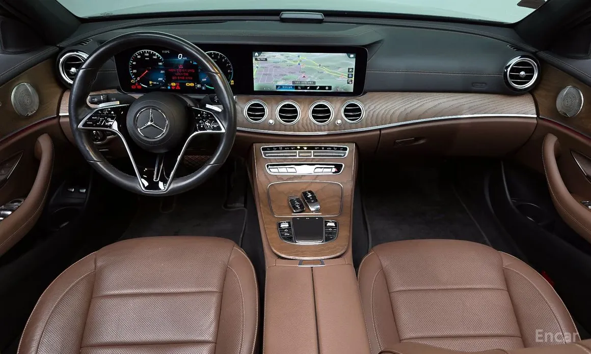 Фото 7 - Mercedes-Benz E-Class