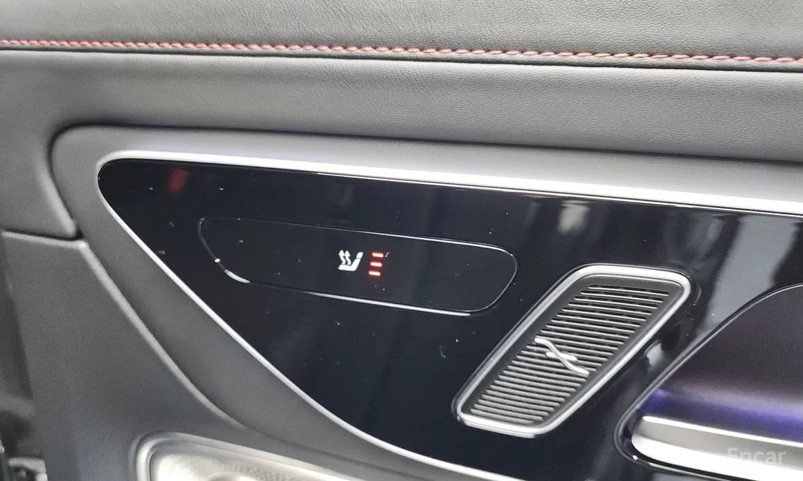 Photo 19 - Mercedes-Benz GLC-Class