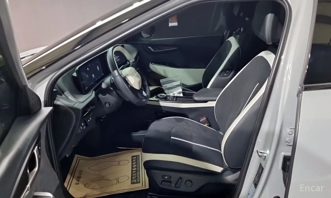 Фото 7 - Kia EV6