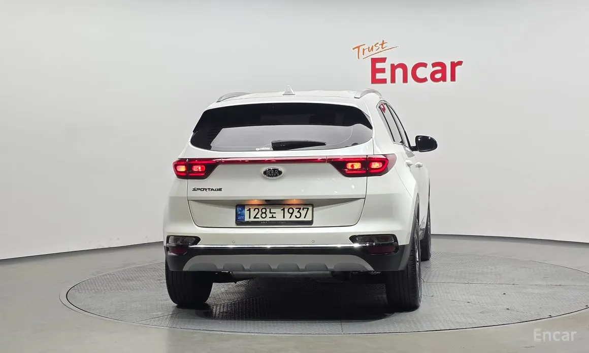 Фото 4 - Kia Sportage