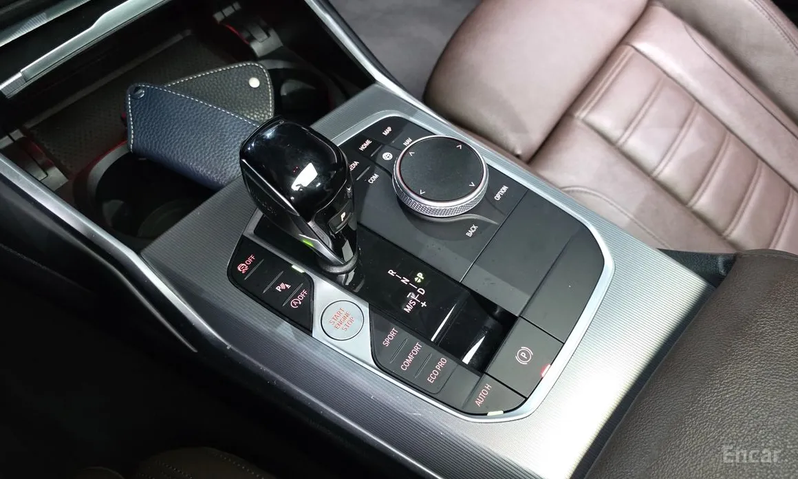 Photo 9 - BMW 3 Series