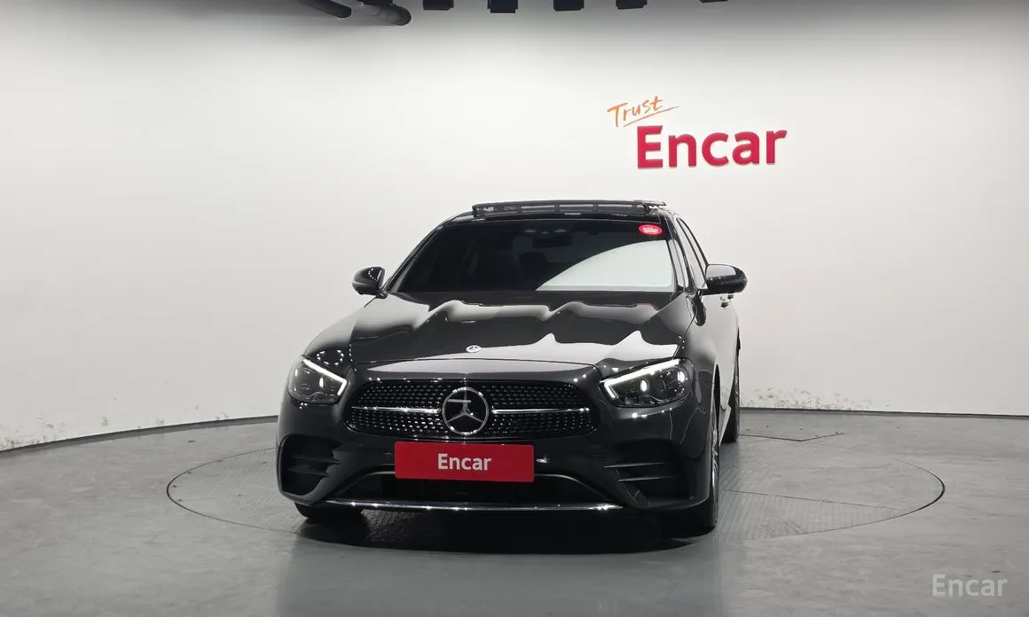 Фото 3 - Mercedes-Benz E-Class