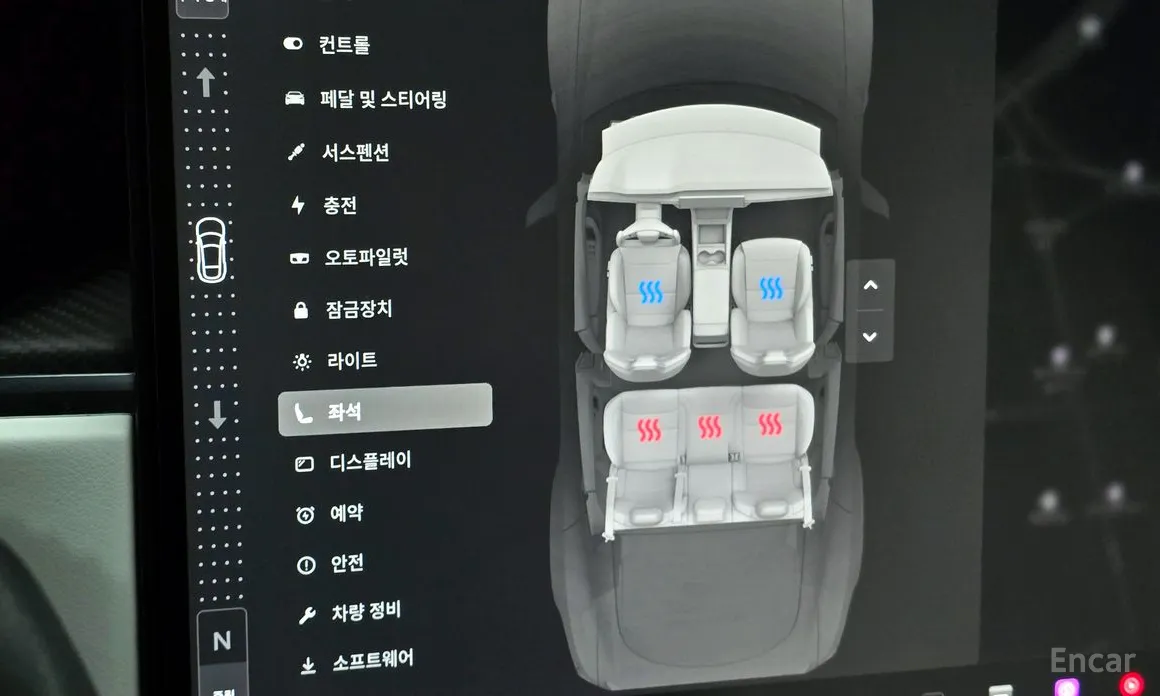 Photo 17 - Tesla Model S