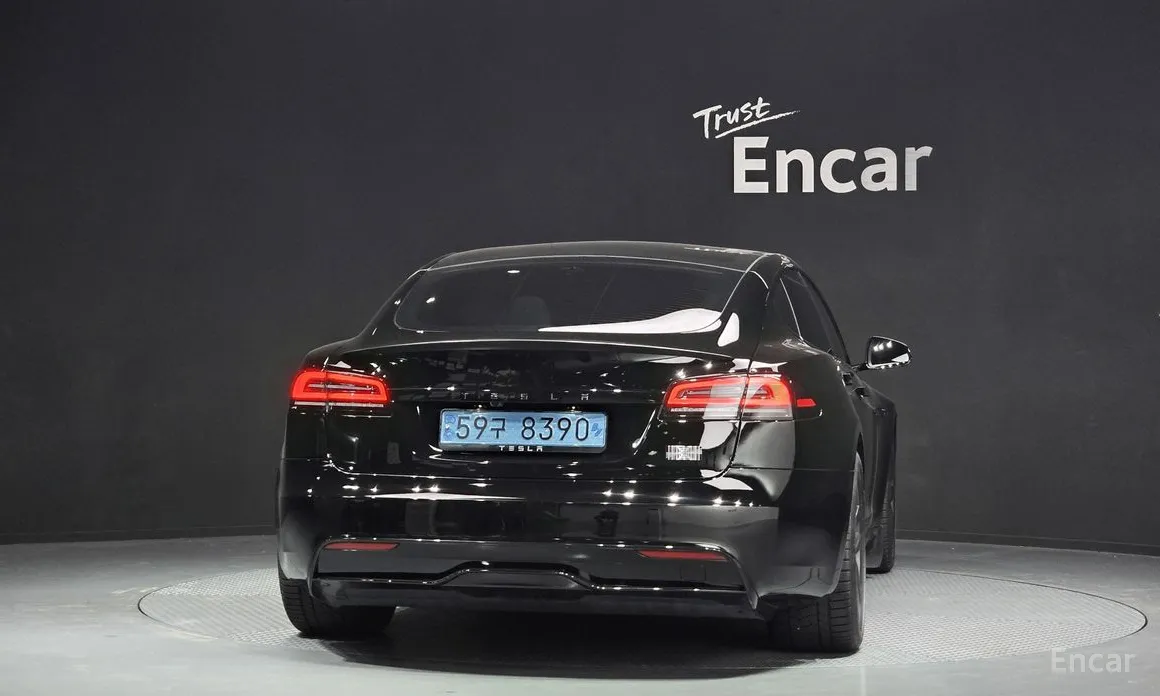 Photo 4 - Tesla Model S