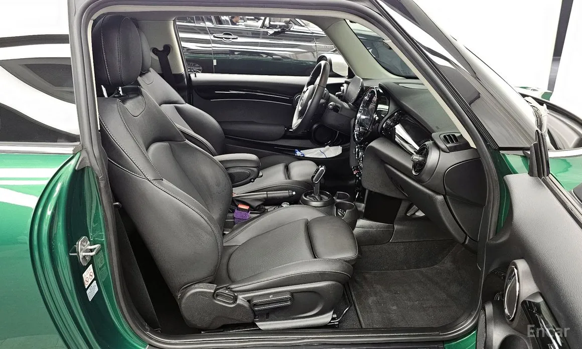 Photo 11 - Mini Cooper