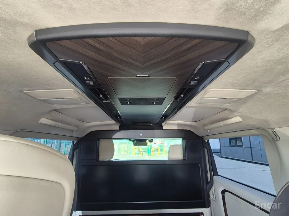 Фото 13 - Lexus LM