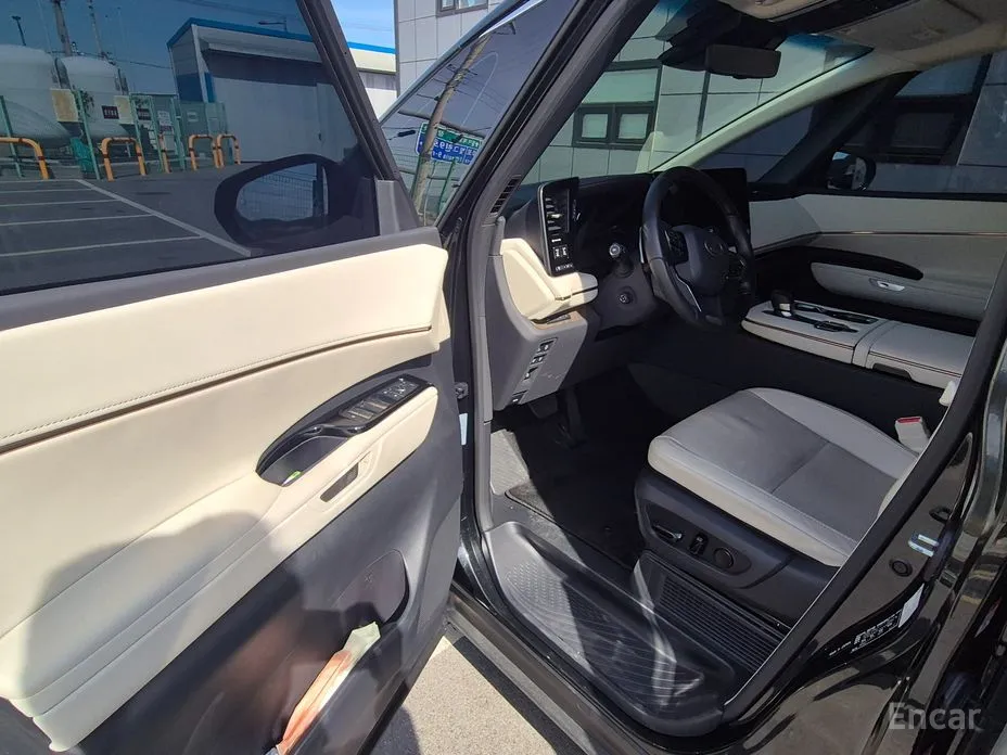 Фото 8 - Lexus LM