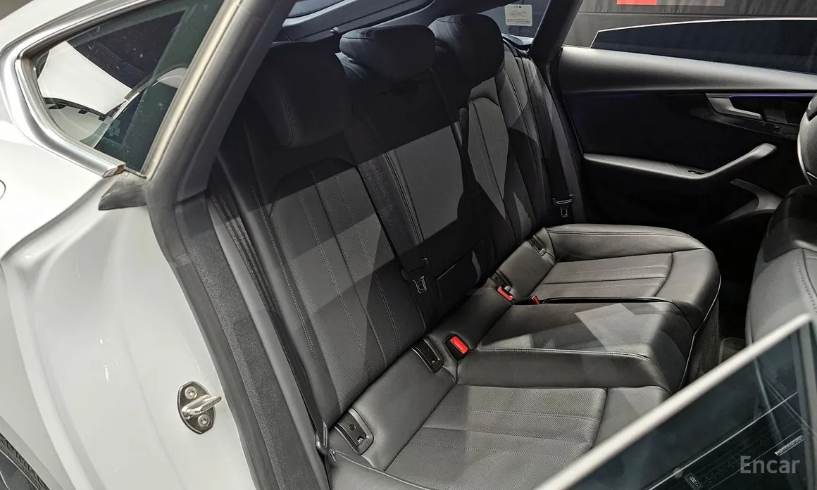 Фото 12 - Audi A5