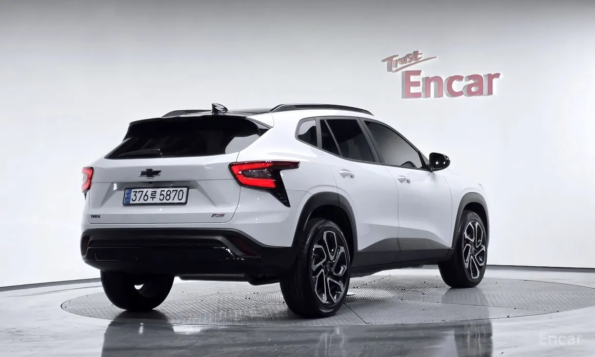 Фото 2 - Chevrolet Trax