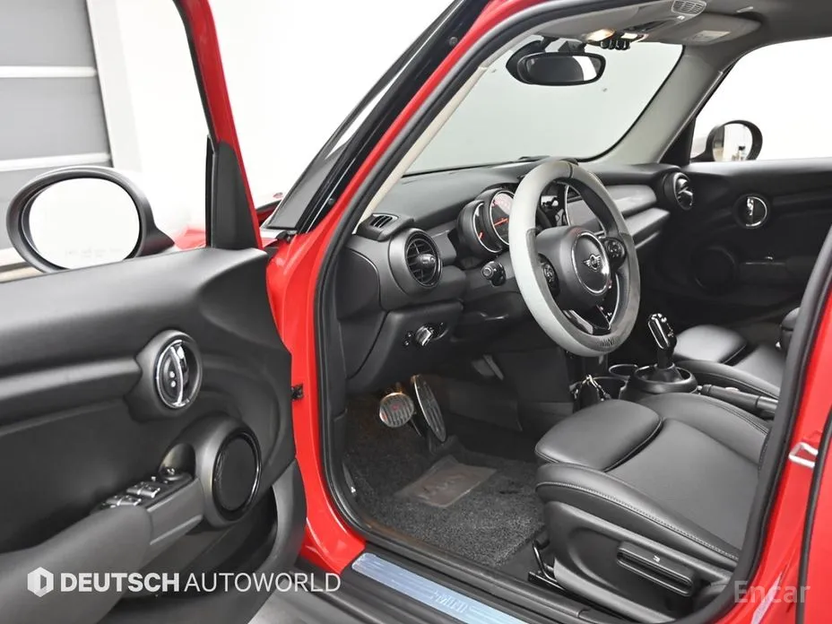 Фото 11 - Mini Cooper