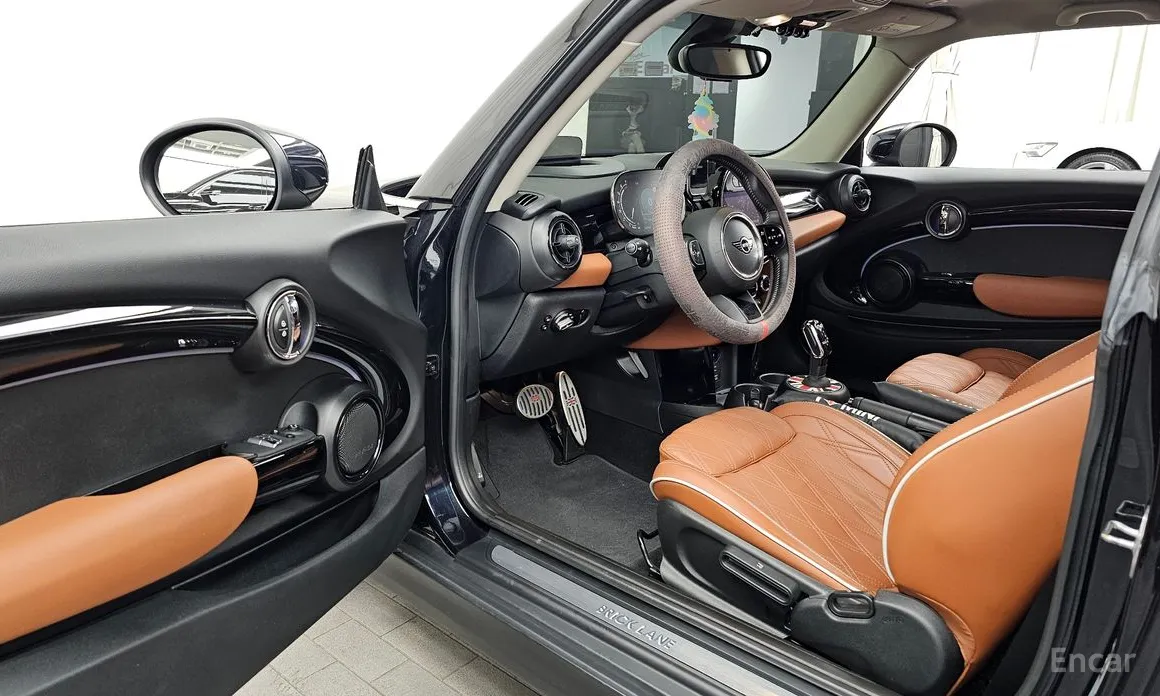 Фото 10 - Mini Cooper